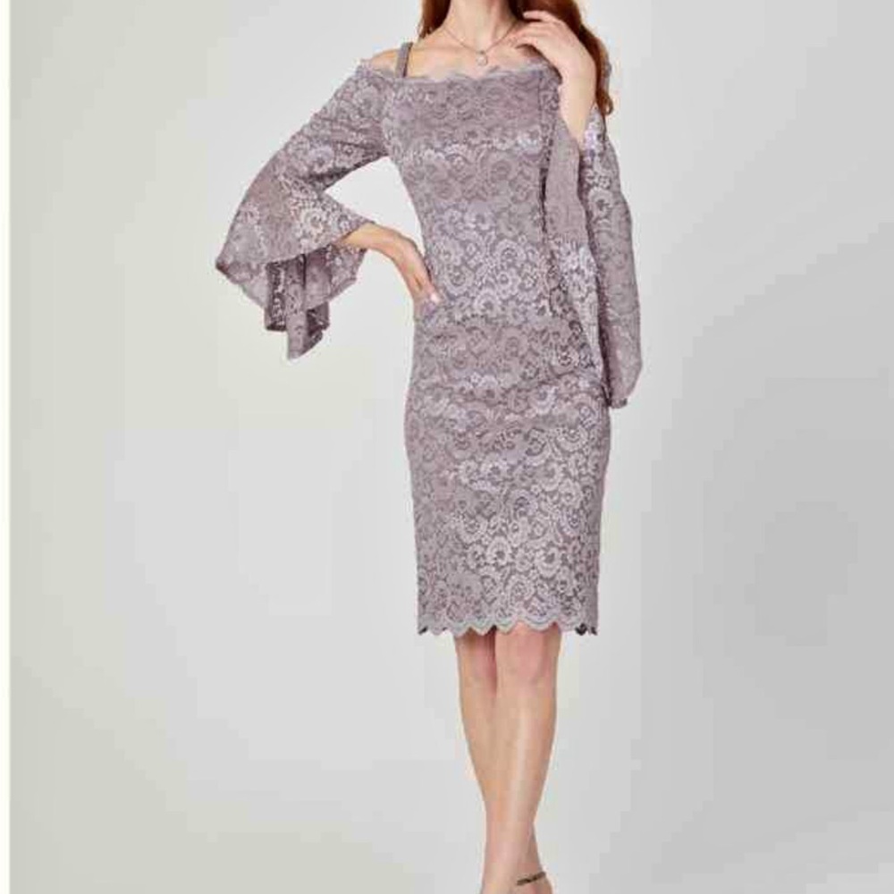 *Mother's Day Sale!* Laura Lace Off-Shoulder Dress Lilac Size 10 Like-NEW